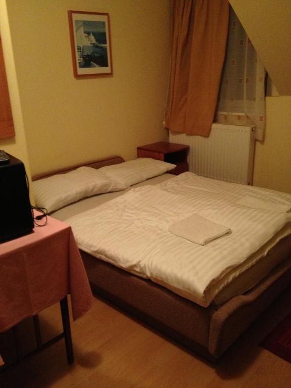 Zatonyi Csarda Panzio Bed and Breakfast Dunasziget Værelse billede