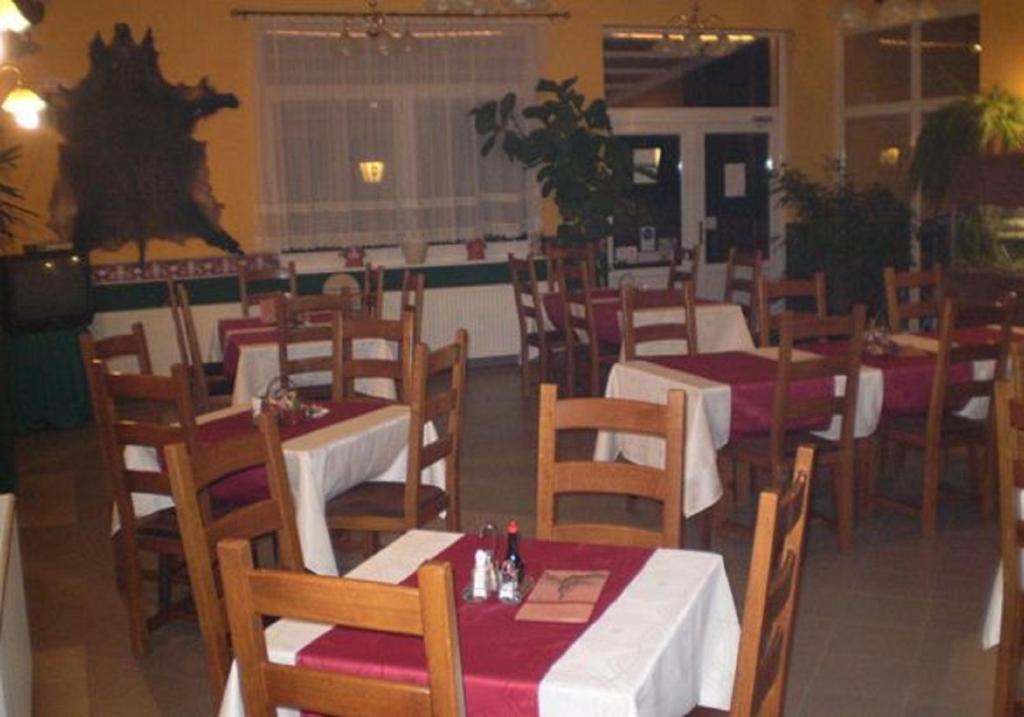 Zatonyi Csarda Panzio Bed and Breakfast Dunasziget Eksteriør billede