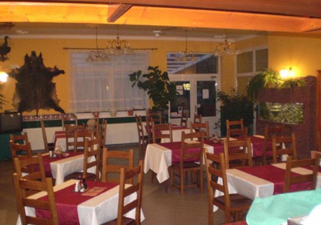 Zatonyi Csarda Panzio Bed and Breakfast Dunasziget Eksteriør billede